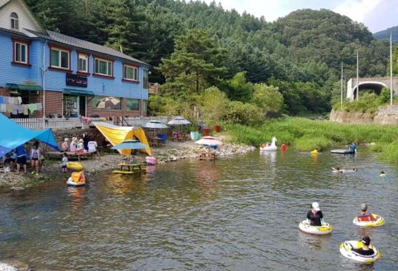 Hongcheon Eorinwangja Pension