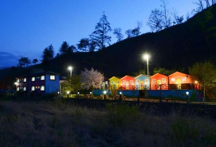 Hongcheon Eorinwangja Pension