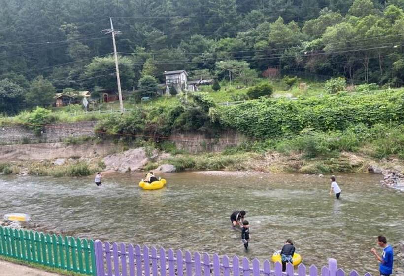 Hongcheon Eorinwangja Pension