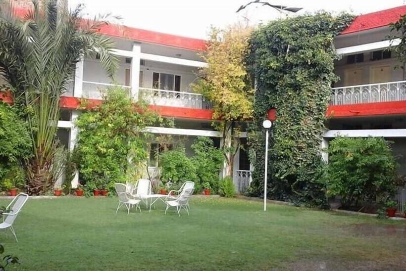 בית מלון כפרי Bloom Star