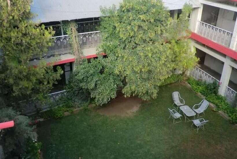 בית מלון כפרי Bloom Star