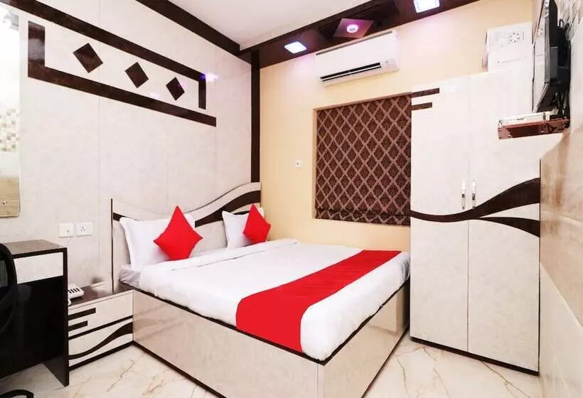 هتل Goroomgo Sanjoy Guest House Ruby Tagore Park Kolkata