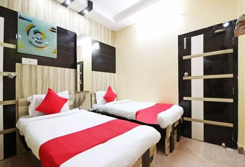هتل Goroomgo Sanjoy Guest House Ruby Tagore Park Kolkata