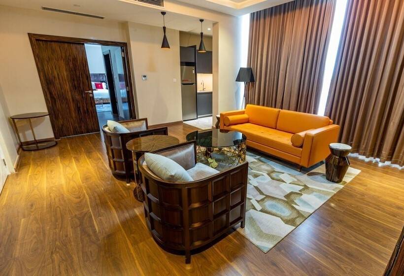 هتل Hôtel Fleur De Lys Point E