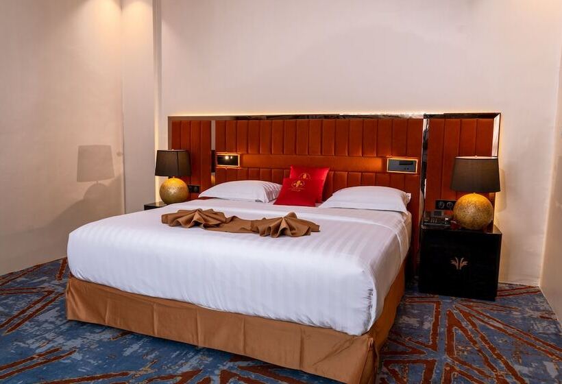 هتل Hôtel Fleur De Lys Point E