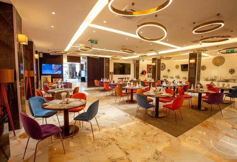 هتل Hôtel Fleur De Lys Point E