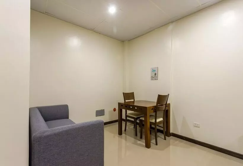 ホテル Oyo 805 La Belladoza