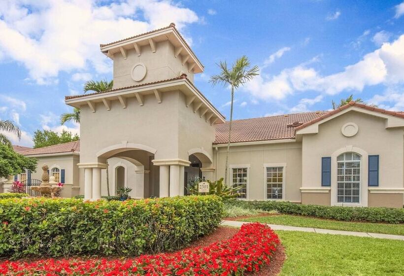 Kasa Wellington South Florida