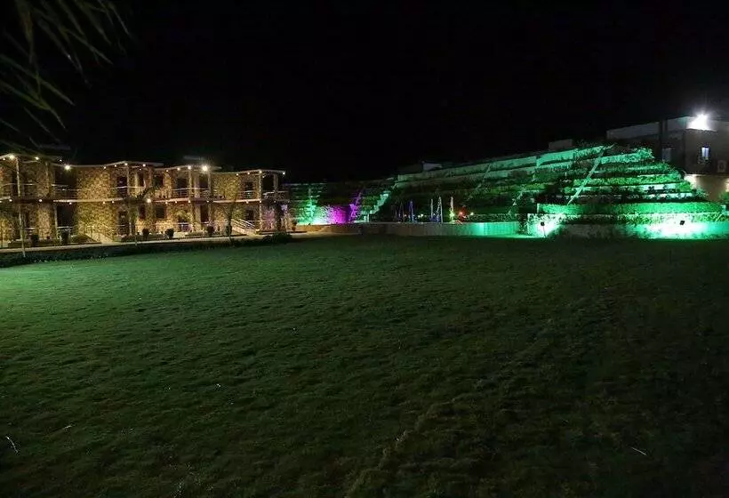 Khajoora Resort By Shrigo Hotels