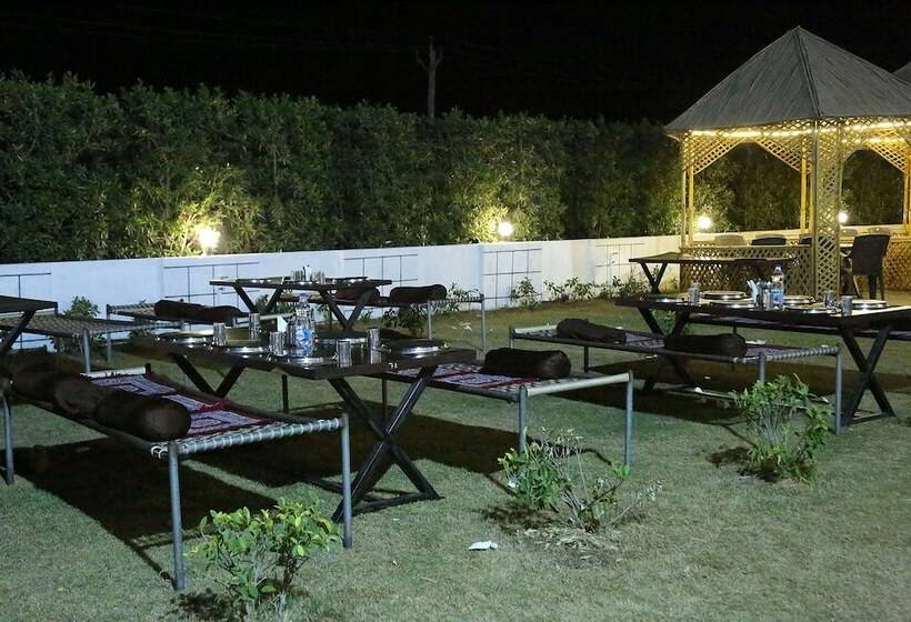 Khajoora Resort By Shrigo Hotels