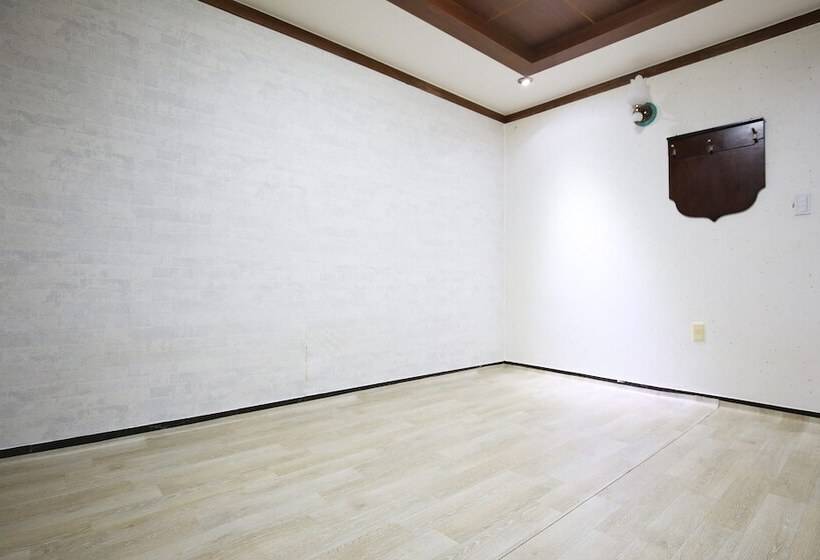 Motel Gongju Buckingham