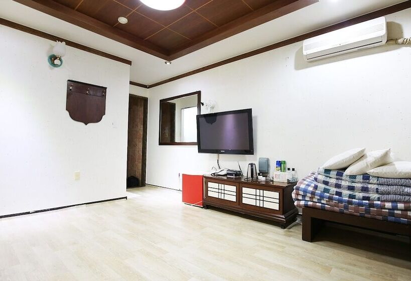 Motel Gongju Buckingham