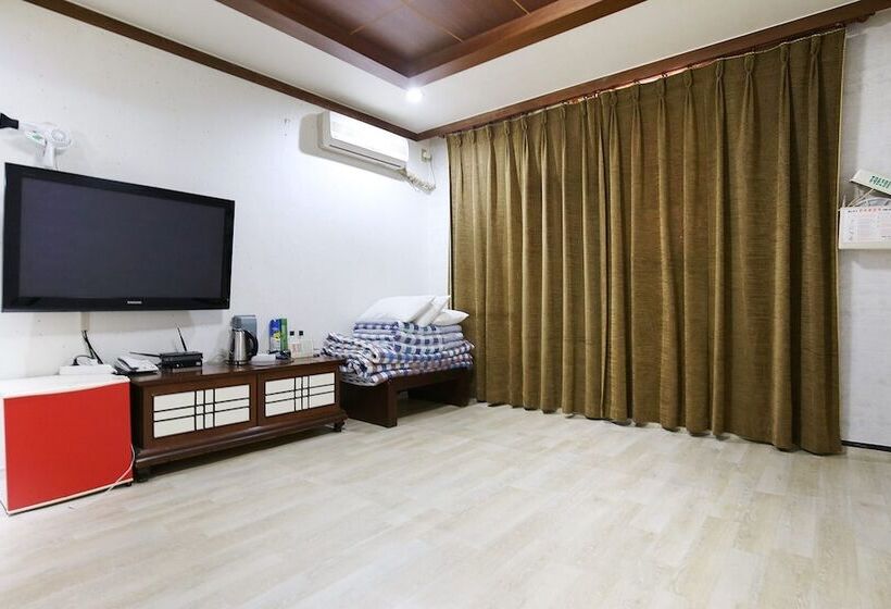 Motel Gongju Buckingham