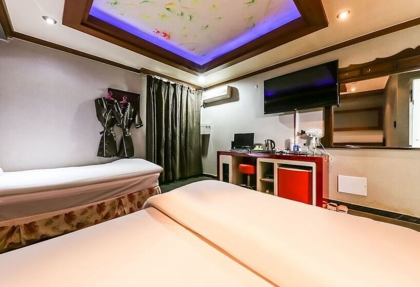 Motel Gongju Buckingham