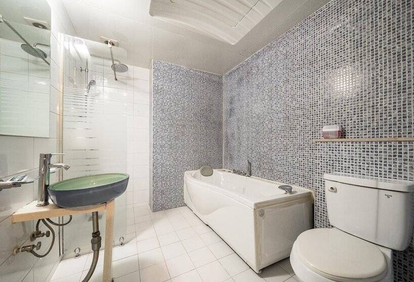 Motel Yongin Chameleon