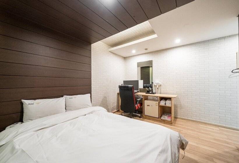 Motel Yongin Chameleon