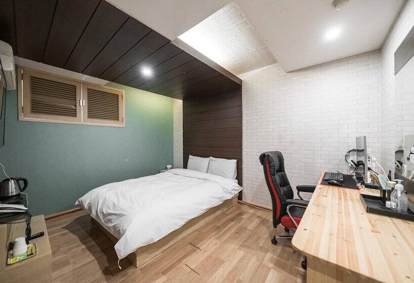Motel Yongin Chameleon