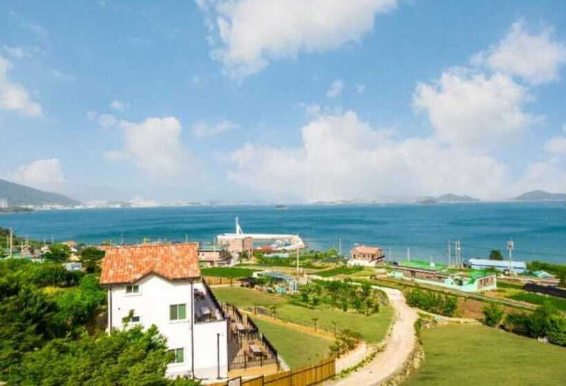 Namhae Areum Pension