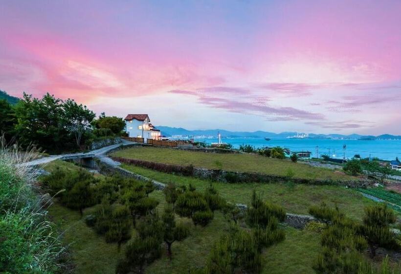 Namhae Areum Pension