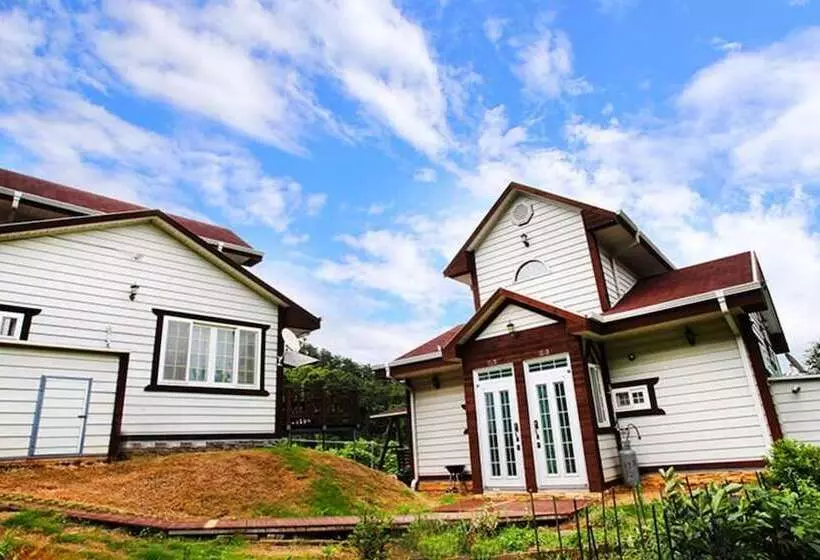 Namhae Baramkkot Pension