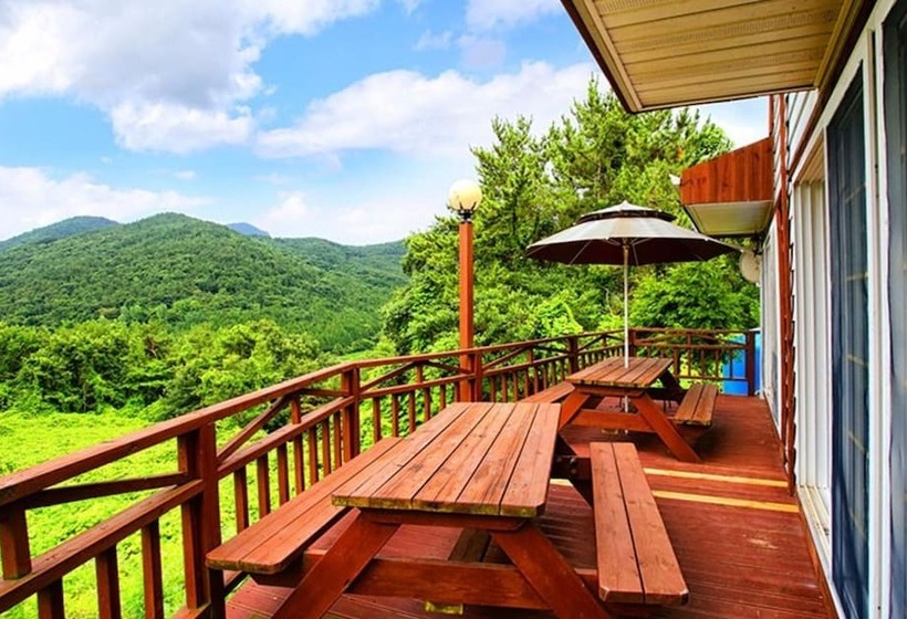 Namhae Baramkkot Pension