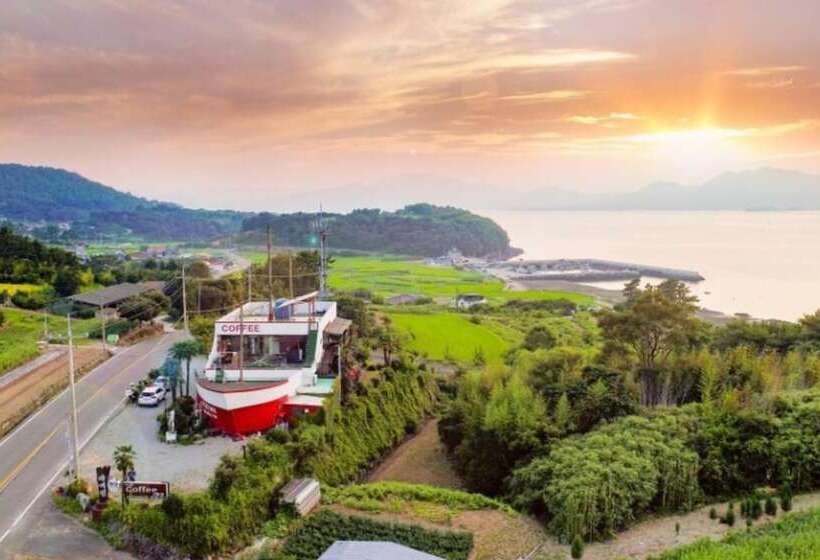 Namhae Viking Pension