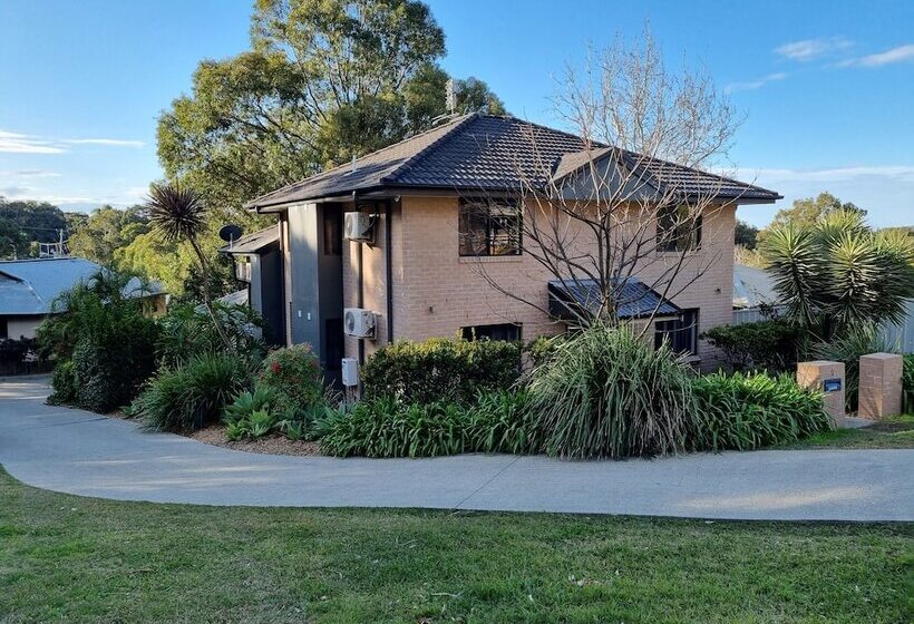 Пансион Blue Wren Lodge Waratah