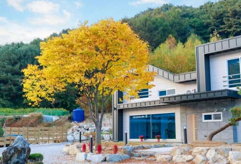 Pensione Wonju Zelkova 480 Pool Villa