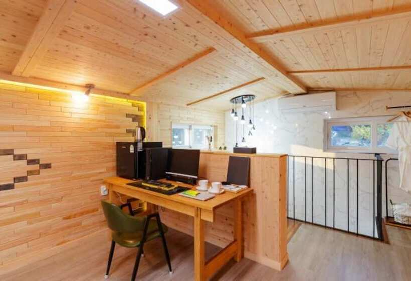 Pensione Wonju Zelkova 480 Pool Villa