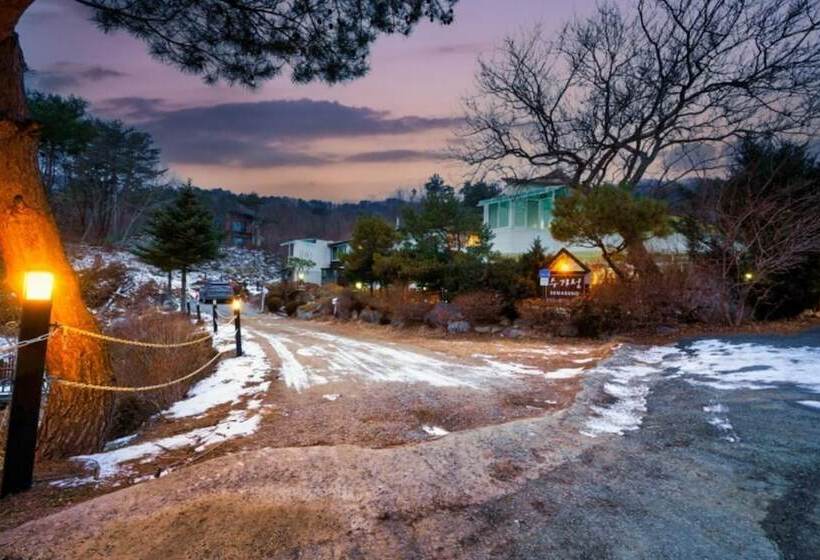 Pyeongchang Sugaseong Pension