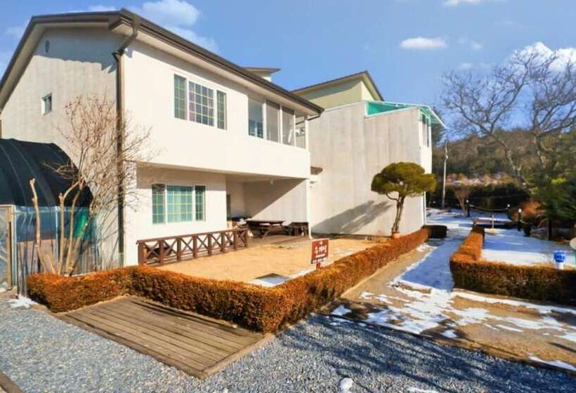 Pyeongchang Sugaseong Pension