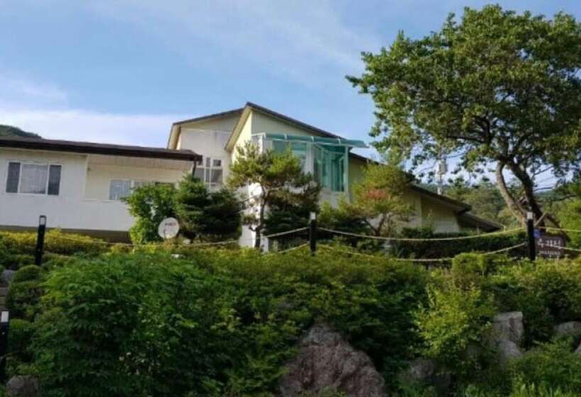 Pyeongchang Sugaseong Pension