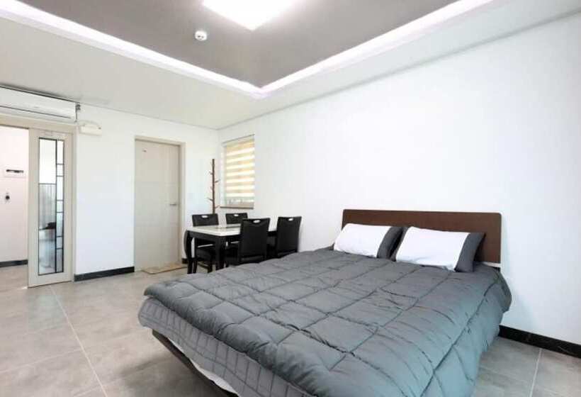 Samcheok Santiago Pension