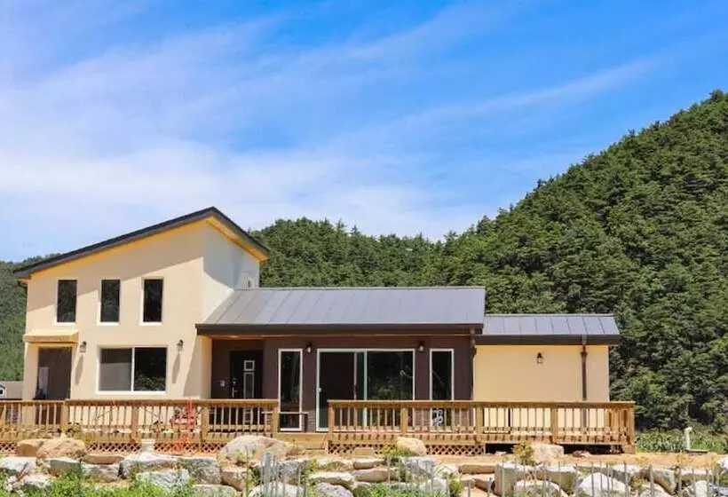 Yangyang Muloreum Pension