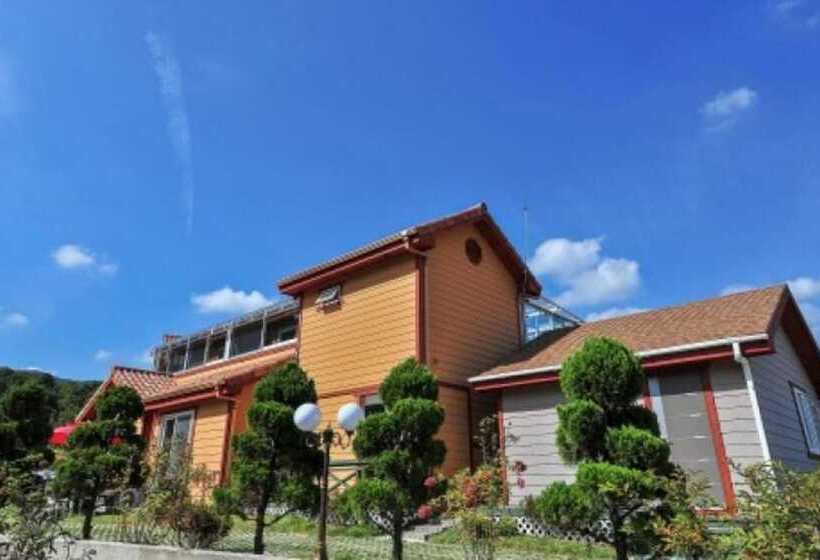 Yongin Pine House Pension