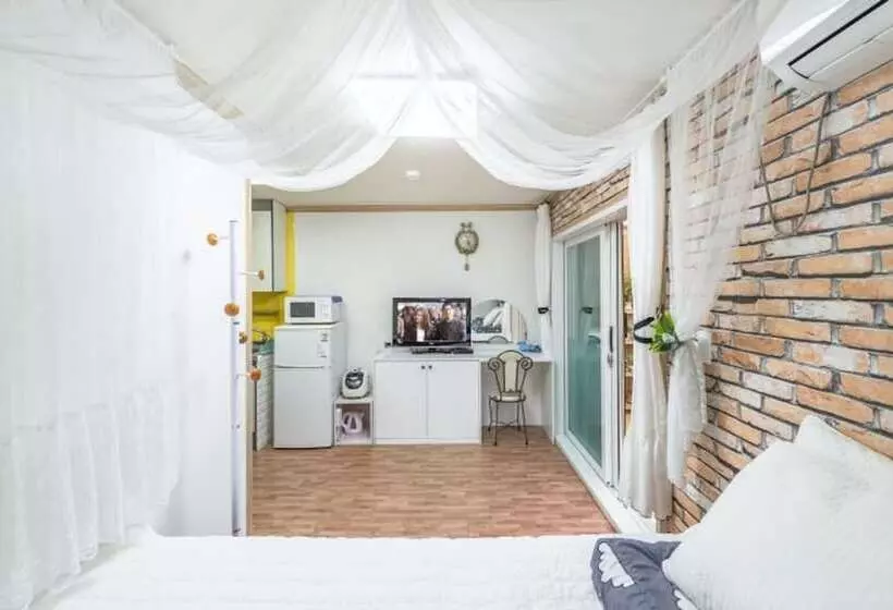 Yongin Pine House Pension