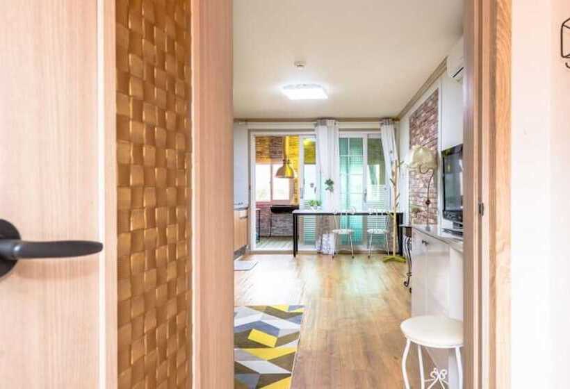 Yongin Pine House Pension