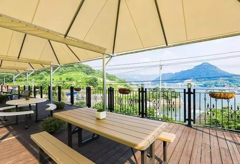 Gapyeong Lake Terrace Pension