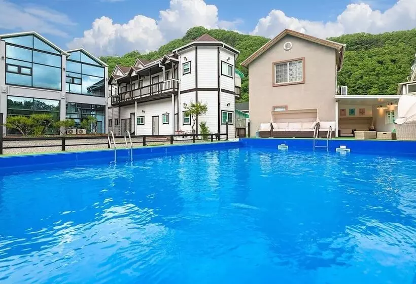 Gapyeong Shiny Pension