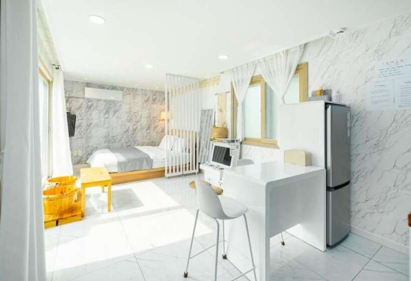 Geojedo Pension Venecia