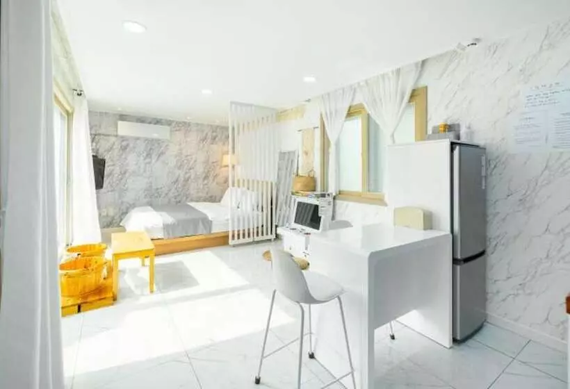 Geojedo Pension Venecia