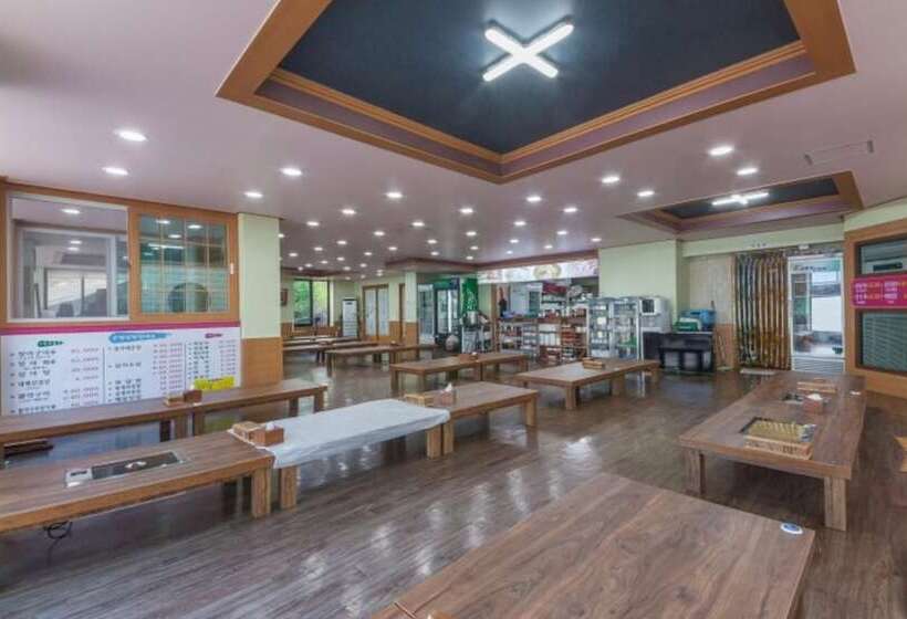 Geojedo Haeseong Beach Pension