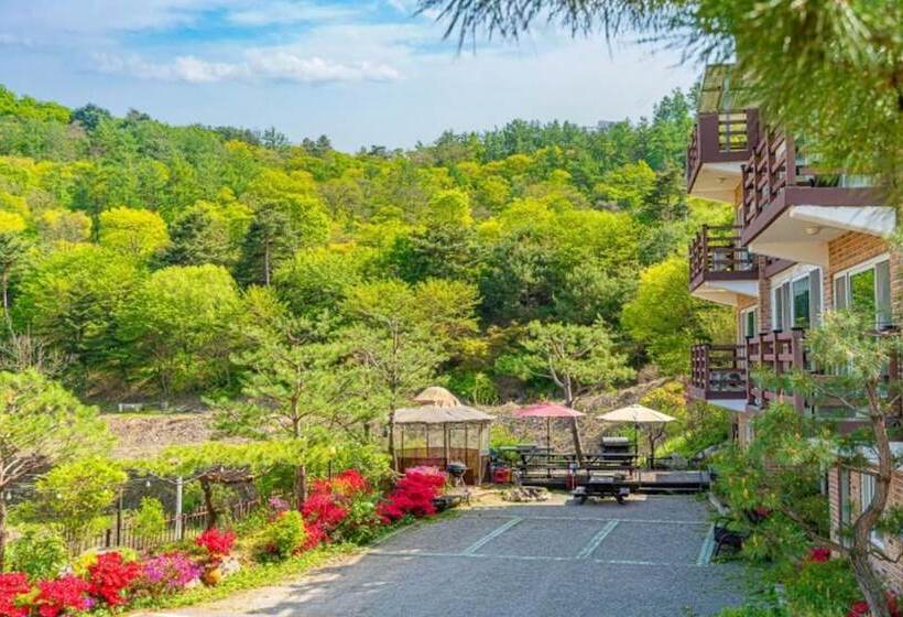 Gwangju Brownvill Pension