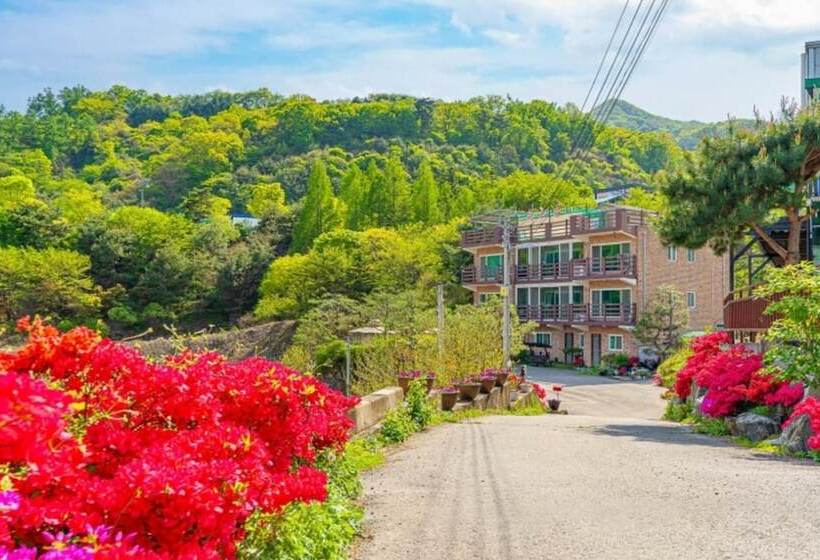 Gwangju Brownvill Pension