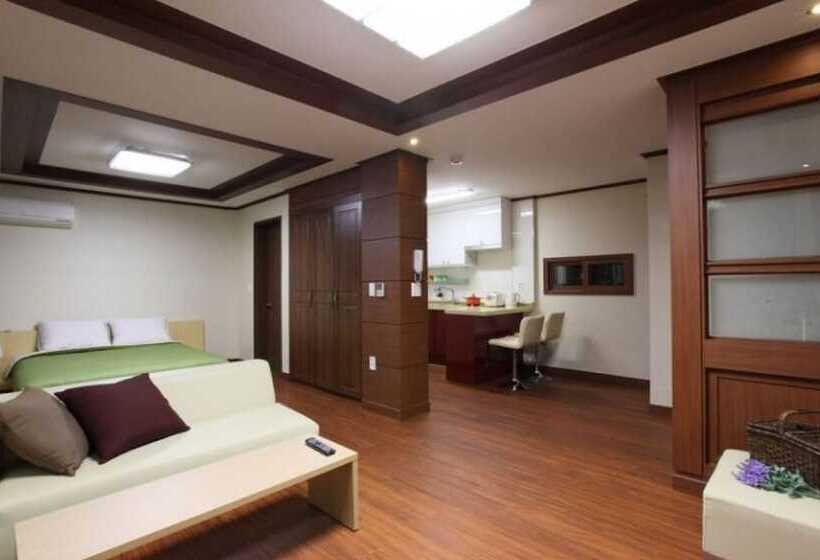 Gyeongju Bomunnamchon Pension