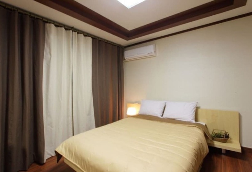 Gyeongju Bomunnamchon Pension