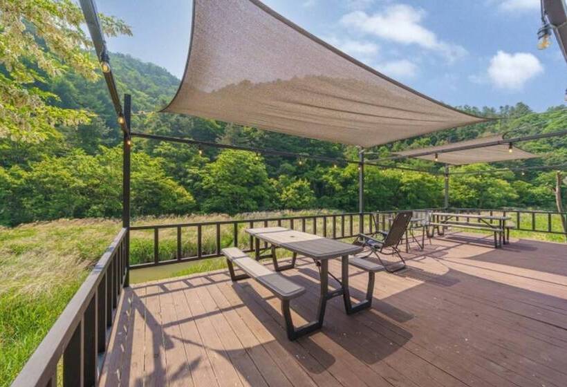 Hongcheon Deopyeonhan Pension