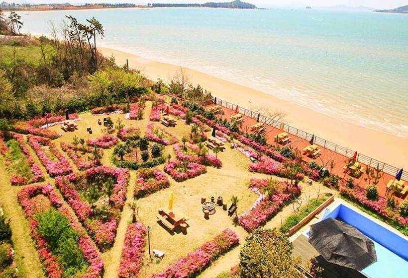 Muan Punggyeong Pension