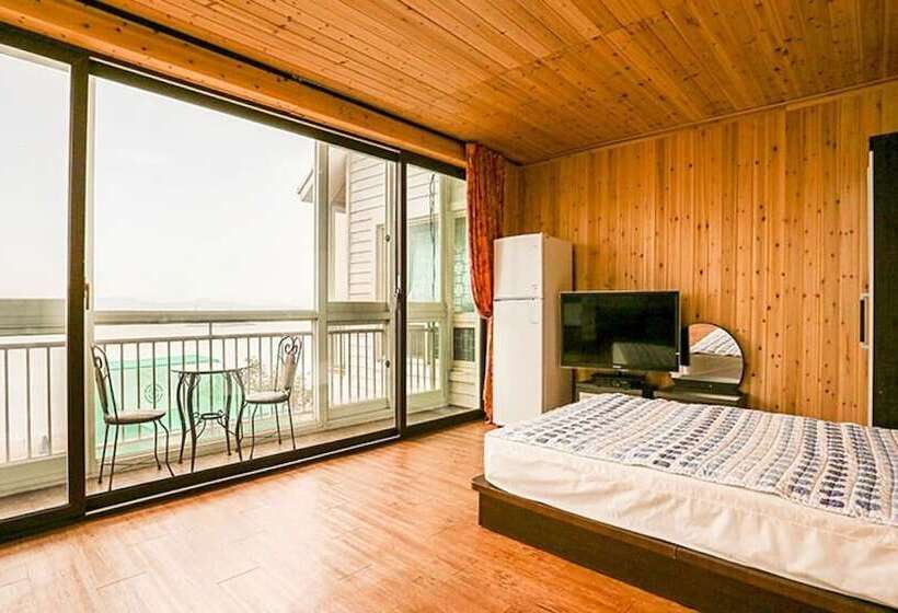 Muan Punggyeong Pension