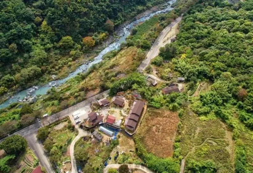 Muju Heukjip Jeongwon Pension